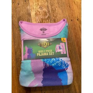 Wicked Large NWT Kids 2 piece pajama set purple sleepwear